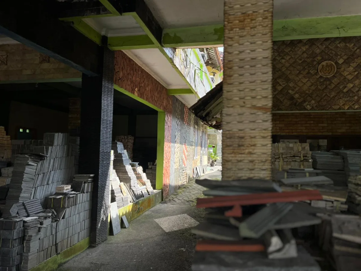 Contoh tampilan batu alam untuk rumah dan proyek di Tasikmalaya
