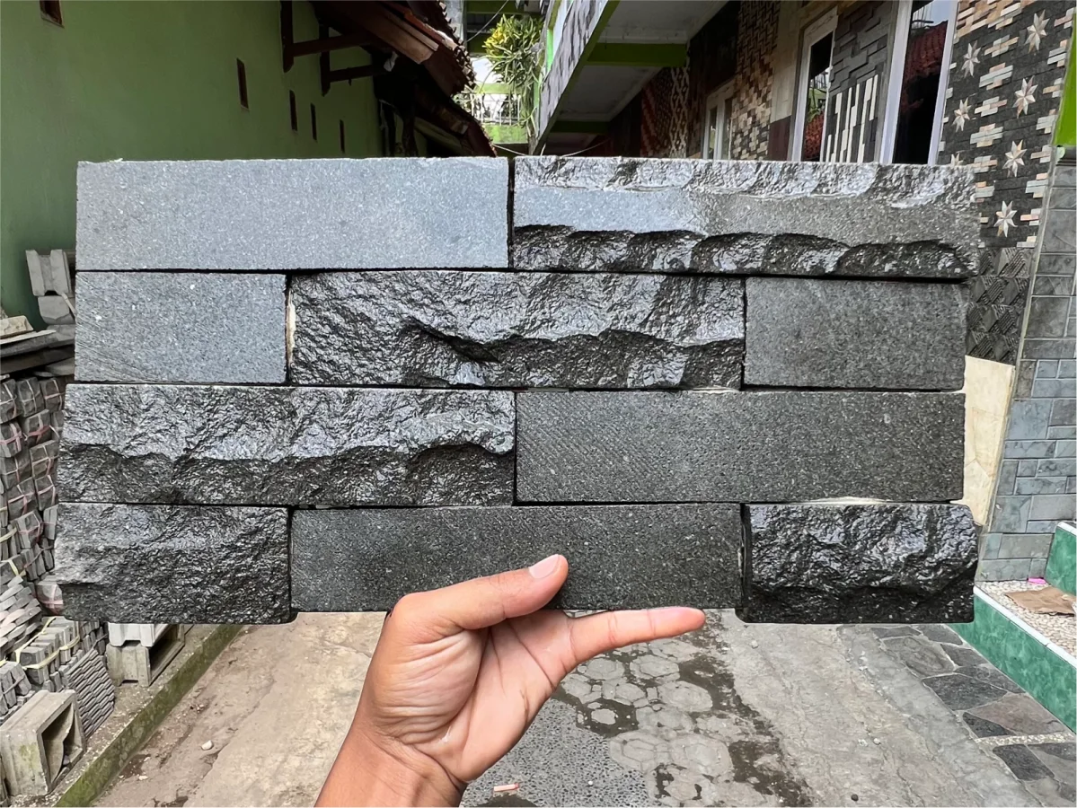 Wall Cladding Batu Alam Mix RTM Relief Black Grey