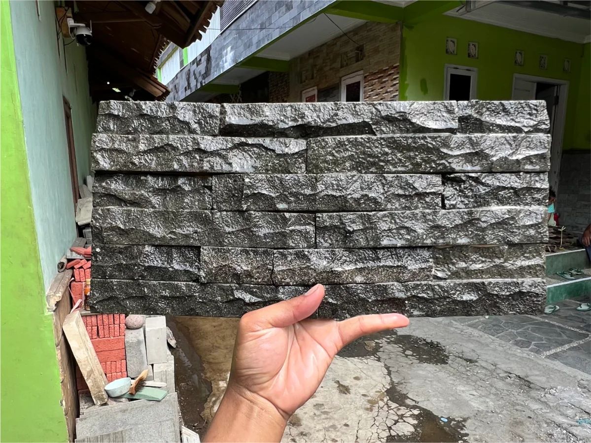 Wall Cladding Andesit Susun Sirih Rustic