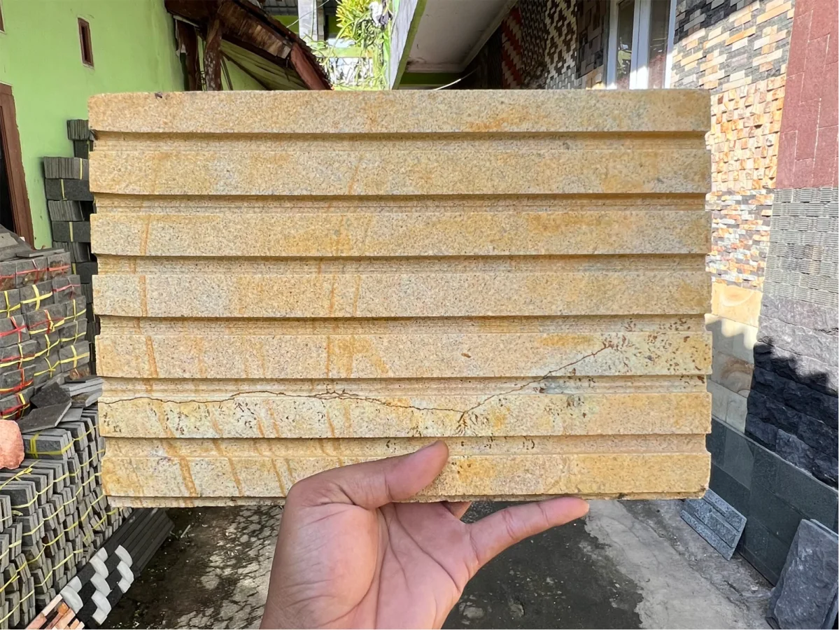 Palemo Garis Salur 15x25